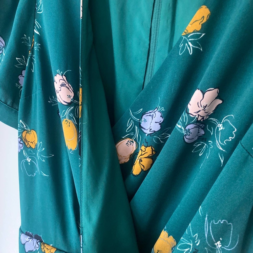 ModCloth Faux wrap dress Size M - Picture 5 of 10